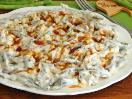 Yoğurtlu Taze Börülce Salatası