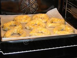 Peynirli Simit Böreği