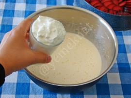 Erikli Ters Yüz Kek