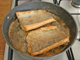 Tavada Mısır Unlu Somon Balığı