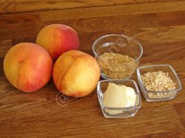 Tavada Şeftali Tatlısı