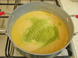 Antep Fıstıklı İrmik Helvası