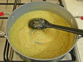 Antep Fıstıklı İrmik Helvası