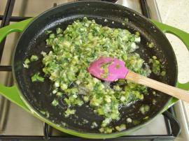 Sütlü Yeşil Soğan Kavurması