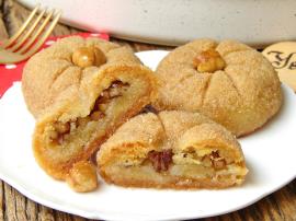 Ceviz Dolgulu İrmik Tatlısı