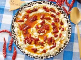 Hem Lezzeti Hem de Sunumuyla Sofraların Yıldızı Olmaya Aday : Köz Patlıcanlı Atom Meze