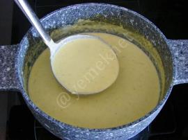 Kremalı Kuşkonmaz Çorbası