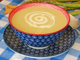 Kuşkonmazın Benzersiz Aromasıyla, Kaşık Kaşık İçeceğiniz Nefis Bir Çorba : Kremalı Kuşkonmaz Çorbası