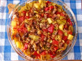 Kes, Doğra, Fırınla, Yapması En Kolay Ana Yemeklerden Biri Budur : Fırında Sebzeli Et Yemeği