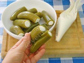 Peynir Dolgulu Jalapeno Biber Turşusu