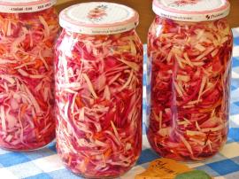 Asla Erimeyen, Tam Ölçülü, Çıtır Çıtır Ve Çok Lezzetli Bir Turşu : Karışık Lahana Turşusu