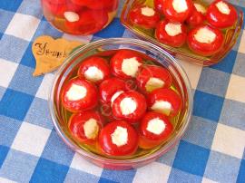 Peynir Dolgulu Kiraz Biberi Turşusu