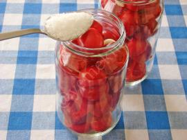 Peynir Dolgulu Kiraz Biberi Turşusu