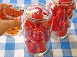 Peynir Dolgulu Kiraz Biberi Turşusu