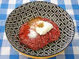 Yağlı Kağıtla Kıymadan Yaprak Döner