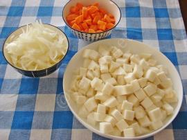 Nohutlu Kereviz Salatası