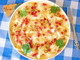 Masaya Geldiğinde Kimsenin Kereviz Olduğuna İnanamayacağı Nefis Bir Salata : Soslu Çiğ Kereviz Salatası