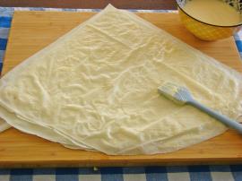 Kıymalı Gül Böreği