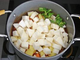 Kerevizli Mercimek Çorbası