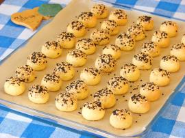 Üç Malzemeli Tuzlu Kurabiye