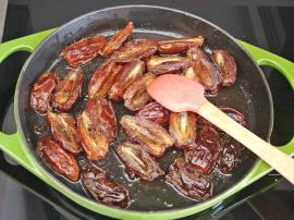 Tahinli Sıcak Hurma Tatlısı