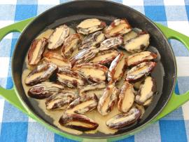 Tahinli Sıcak Hurma Tatlısı