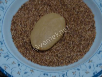 Mahlepli Susamlı Kurabiye (Tuzlu)