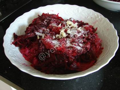 Narlı Pancar Salatası