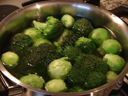 Brüksel Lahanası ve Brokoli Salatası