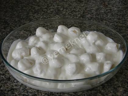 Bulgur Köftesi (Yoğurt Soslu)