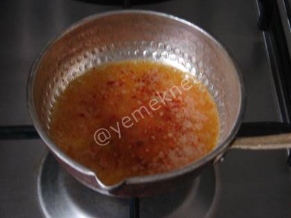 Bulgur Köftesi (Yoğurt Soslu)