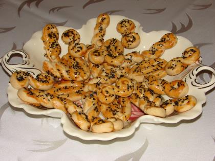 Çörek Otlu Mahlepli Kurabiye (Tuzlu)