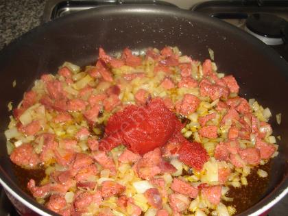 Geleneksel Kuru Fasülye (Sucuklu)