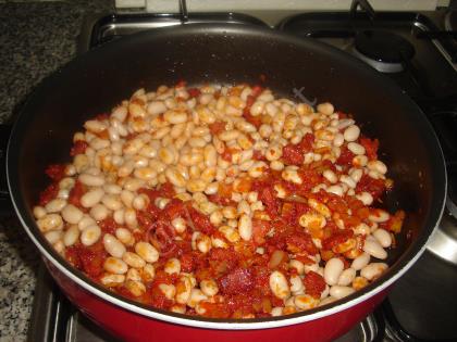 Geleneksel Kuru Fasülye (Sucuklu)