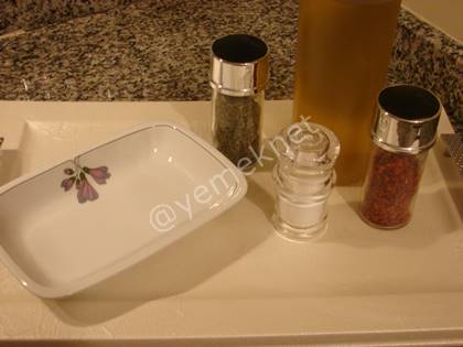 Kahvaltılık Baharatlı Zeytinyağı (Edincik Usulü)