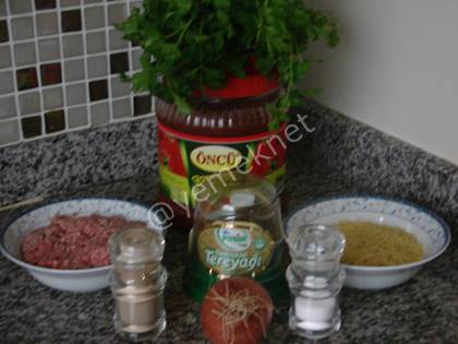 Kıymalı Tel Şehriye Çorbası