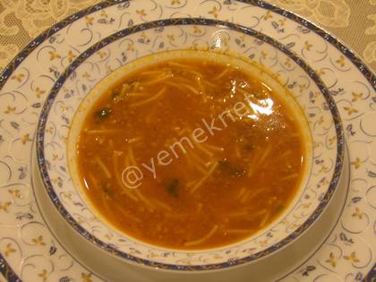 Kıymalı Tel Şehriye Çorbası