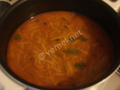 Kıymalı Tel Şehriye Çorbası
