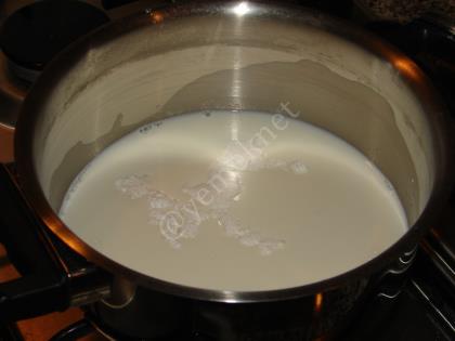 Kremalı Meyve Salatası (Greyfurt Çanağında)