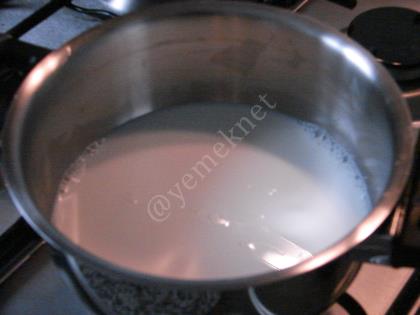 Muzlu Elmalı Profiterol