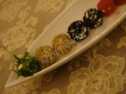Renkli Peynir Topları