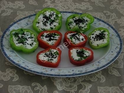 Peynirli Biber Dilimleri