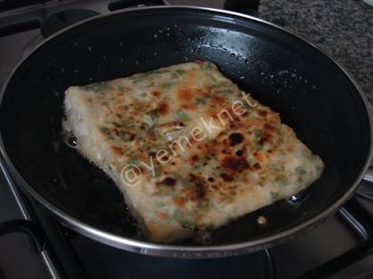 Peynirli Gözleme (Hazır Yufka ile)