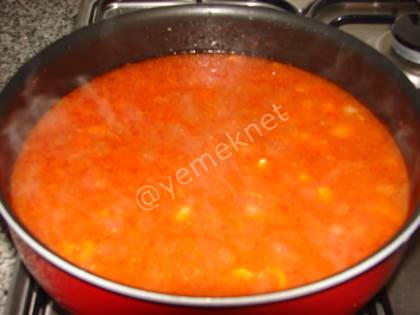 Tavuklu Bezelye Yemeği