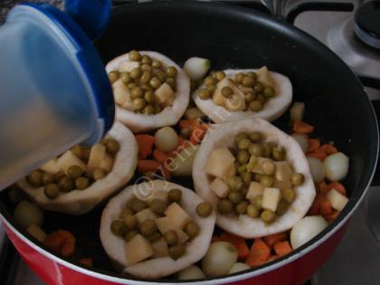 Zeytinyağlı Kereviz Dolması