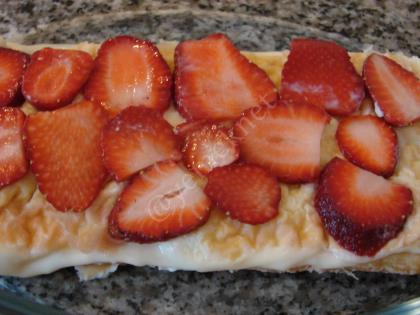 Çilekli Milföy Pasta