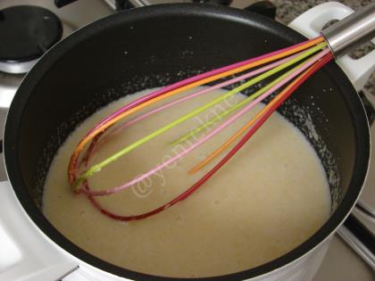 Lokum Topları (Hindistan Cevizli, Yeşil Toz Fıstıklı)