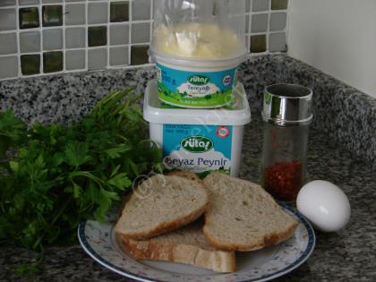 Maydanozlu Ekmek Dilimleri