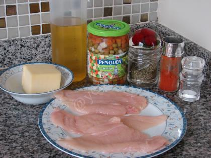 Tavuk Yatağında Soslu Garnitür