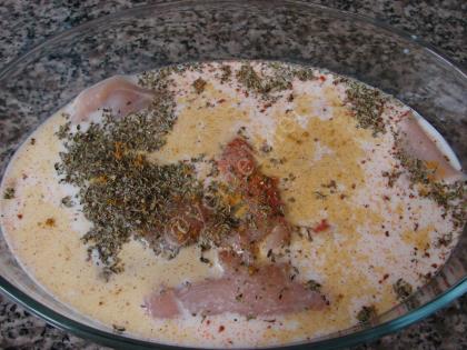 Tavuk Yatağında Soslu Garnitür